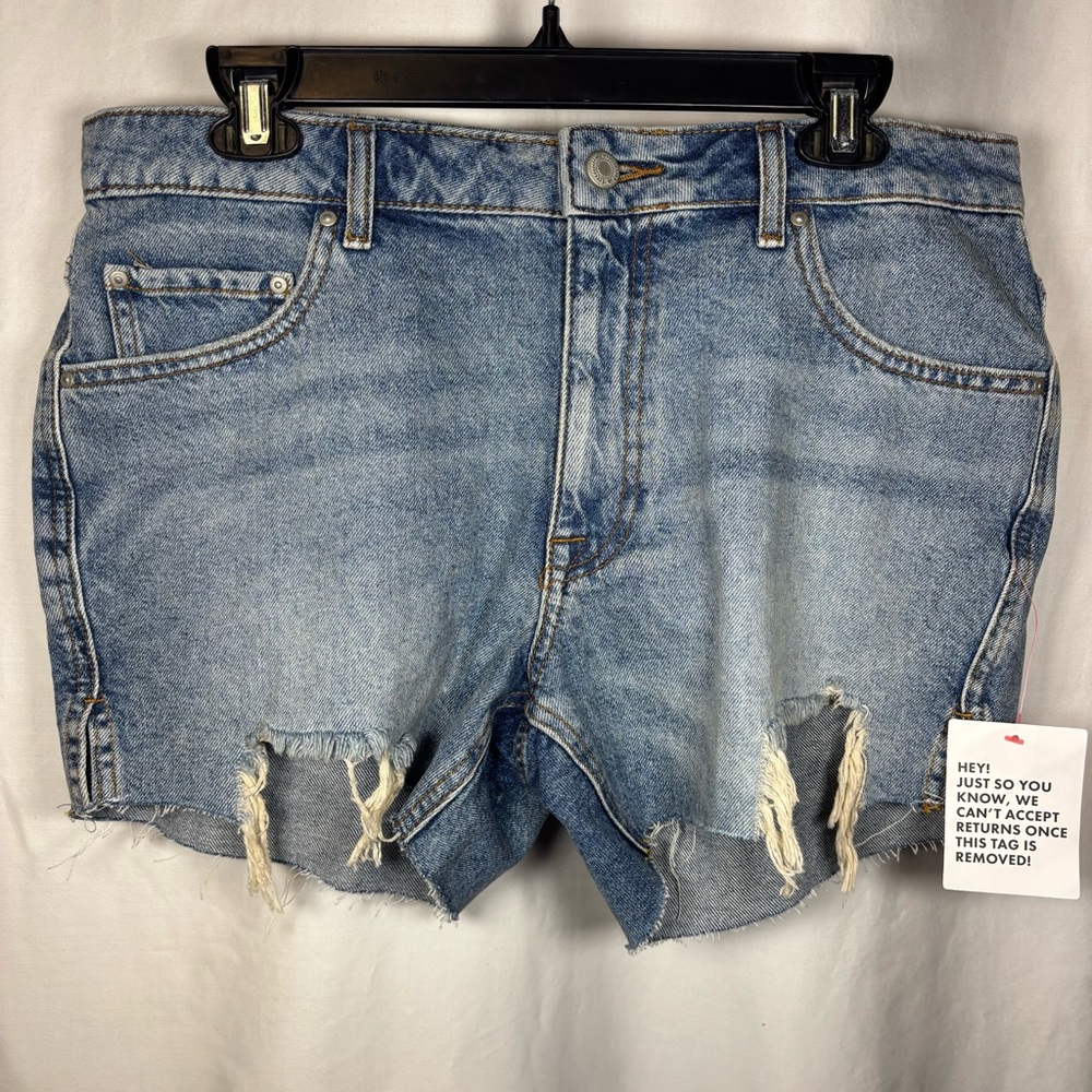 Asos Design Women's Denim Raw Hem Shorts 90s Mid Wash Blue Size 36 Festival Boho - Picture 2 of 7